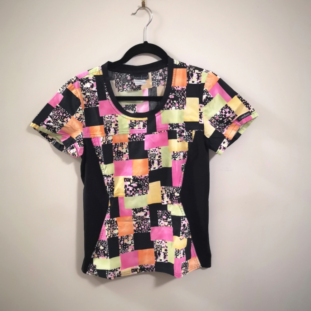 Cherokee women's printed scrub top